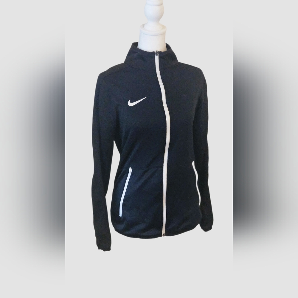 Nike Black and White Dri fit